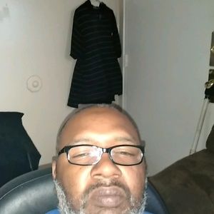 Meet your Posher, Kenneth